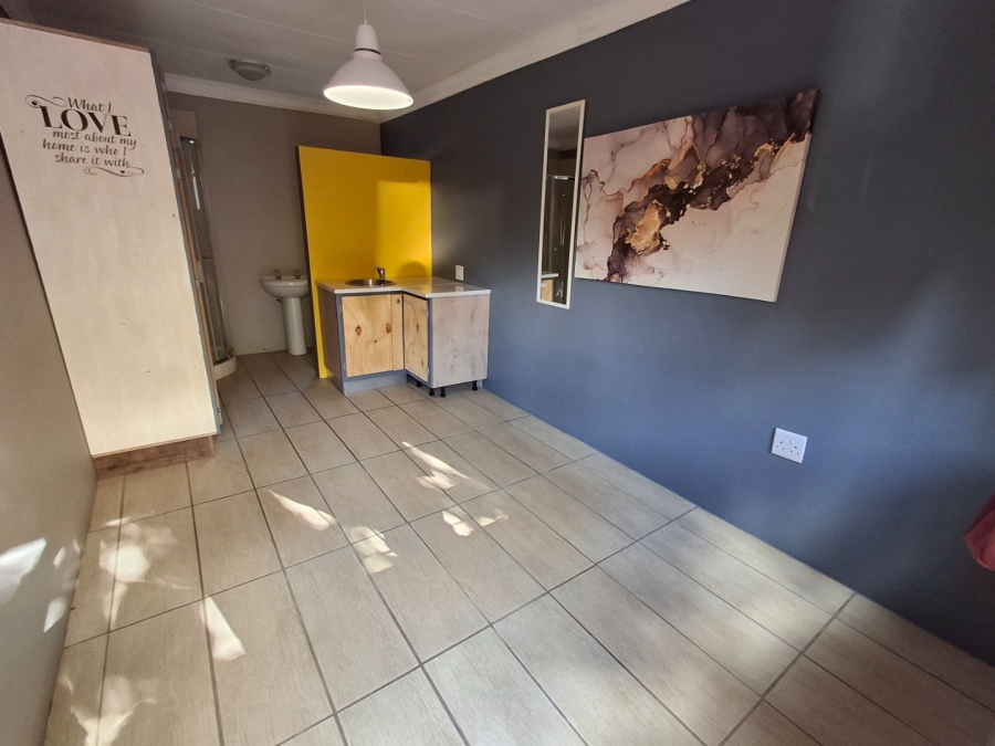 To Let 1 Bedroom Property for Rent in Heuwelsig Free State